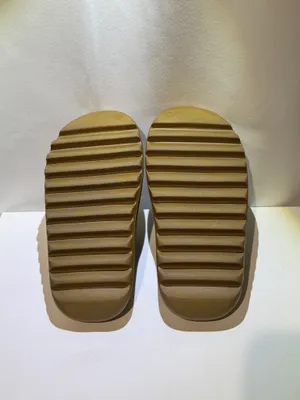 Yeezy Slides Adidas Ochre Brown 6 thumbnail 10