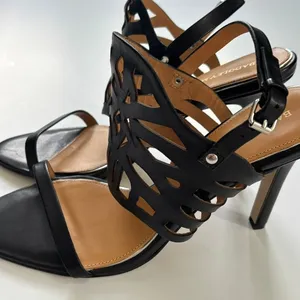 Badgley Mischka Heels‎ Size 8.5 Black Leather Cutout Ankle Cuff Designer Dressy thumbnail 3