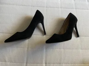 Black Heels Size 7.5 thumbnail 3
