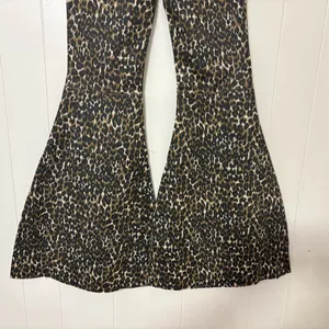 Blank Paige Leopard Print Bell Bottom Jeans Raw Hem Size M thumbnail 7