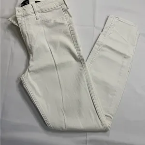 Hollister White Skinny Jeans Smooth Fit thumbnail 3