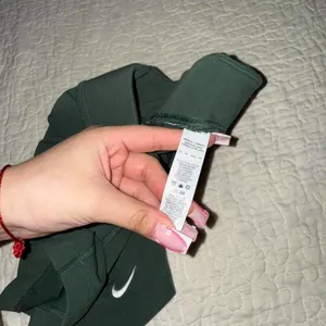 Green Nike Biker Shorts Xs‎ thumbnail 3