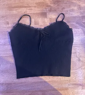 LA Hearts Black Crop Top Medium  thumbnail 1