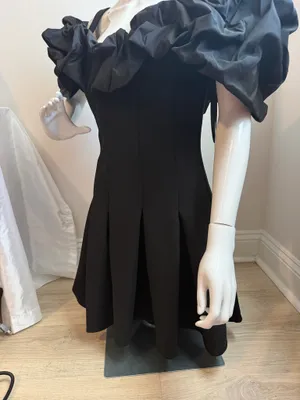 BNWT Mac Duggal Black Ruffle Off Shoulder Crepe Mini Dress Sz 4 thumbnail 6