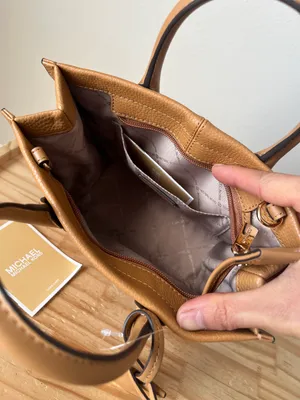 Michael Kors Purse thumbnail 10