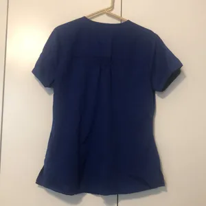 Grey’s Anatomy By Barco Blue Color Women’s Size Medium Scrub Top thumbnail 3