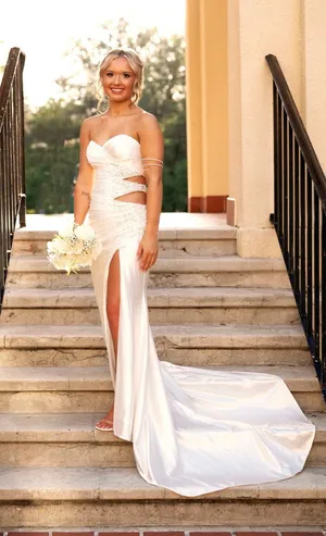 Sherri Hill Prom Dress White thumbnail 1