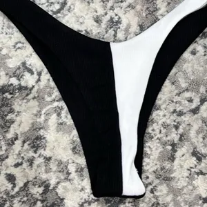 Zaful Monochrome Black & White Halter Bikini thumbnail 4