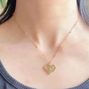 Handmade gold tone stainless steel heart sparkle shell necklace🐚⭐️🌀 thumbnail 8