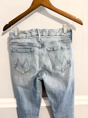 Mother Denim The Looker Two Step Ankle Fray Skinny Jeans in Kiss and Make Up thumbnail 10