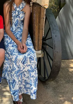 Amazon Dress thumbnail 3