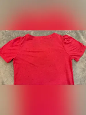 Women’s Size Medium Pink T-Shirt with a Pleated Hem on Shoulder Sleeve thumbnail 6