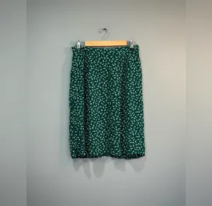 Green Vintage Floral Patterned Skirt Fits 4/6 EUC thumbnail 3
