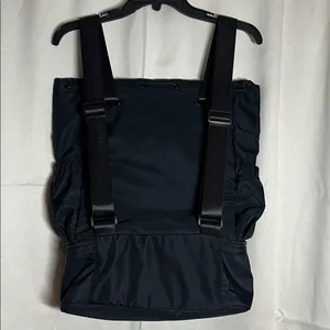 NWOT‎ Beyond Yoga Convertible Gym Bag Backpack Black thumbnail 3