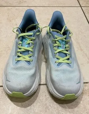 Hoka Arahi 7 Sneakers thumbnail 1
