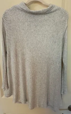 We The Free Grey Mock Neck Sweater Womens Small thumbnail 1