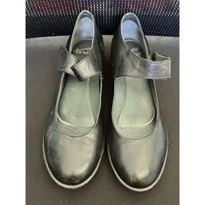 Dansko Bess Black Leather Mary Jane Strap Casual Heel Shoes Women’s Sz 37/7US thumbnail 2
