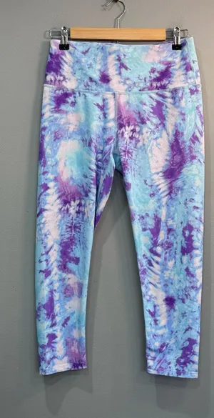 Multicolor Apana Cropped Active Leggings Size M EUC thumbnail 1