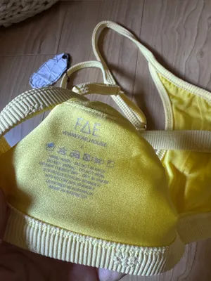 Ribbed V-Neck Bikini Top in Pale Yellow thumbnail 3