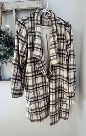 Andreè by‎ unit Plaid Size Medium Light Jacket Shacket Midi Length w/Open Front thumbnail 1