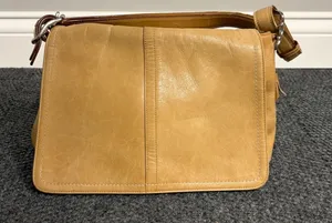 Coach Ergo Tan Glovetanned Leather Flap Shoulder Bag F10204 Tassel Vintage thumbnail 1