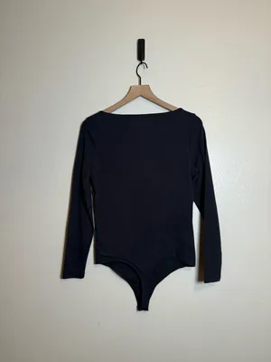 Abercrombie and Fitch Bra-Free Cotton-Blend Seamless Fabric Scoop‎ Neck Bodysuit thumbnail 5