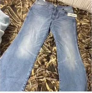 Women’s Wrangler Westward 626 High-Rise Bootcut Jeans thumbnail 1