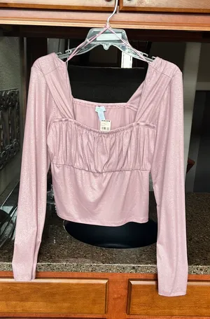 NWTs Tilly’s Shimmery Pink Crop Top thumbnail 1