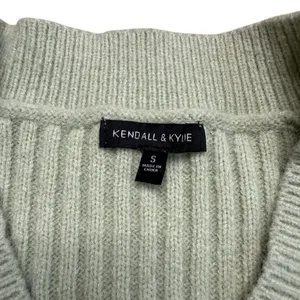 Kendall and Kylie Ribbed V neck Cardigan Button down Pistachio Green Small thumbnail 6