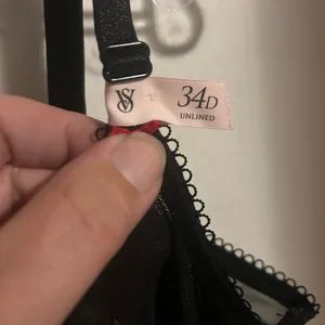 Vs bra thumbnail 5
