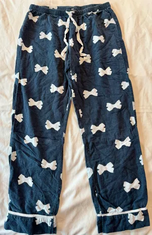 Kate Spade Navy Bow Print Pajama set - Soft Cozy Sleepwear thumbnail 1
