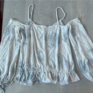 American Eagle Off-The-Shoulder Top thumbnail 2