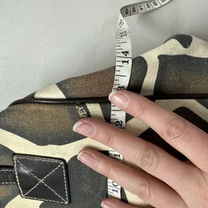 Dooney & Bourke Giraffe Print Canvas Shoulder Tote Bag Leather Trim Vintage Y2K thumbnail 10