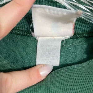 The Vintage Shop Vintage 90s Nature Embroidered Deer Mock Neck Lazy F Ellisburg PA Thrashed Tee L thumbnail 4