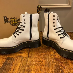 Dr. Martens Jadon Lace-Up Boots White Size 9 EU 41 Style 15265100 BRAND NEW thumbnail 7