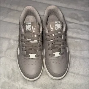 Women’s Reebok Club C 85 Sneakers thumbnail 2