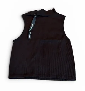 ZARA limitless contour tank thumbnail 1