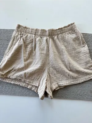 GAP Light Tan Cream Cotton Gauze Elastic Waist Shorts Size Medium thumbnail 2