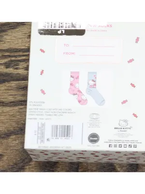 NWT Hello Kitty Womens Valentine's Day Giftable 2pack Crew Socks Pink Multi 4-10 thumbnail 5