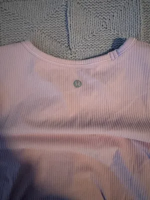 Lululemon shirt thumbnail 4