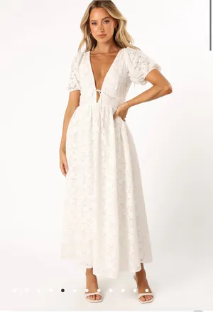 Lace White Open Back Dress Size M thumbnail 1