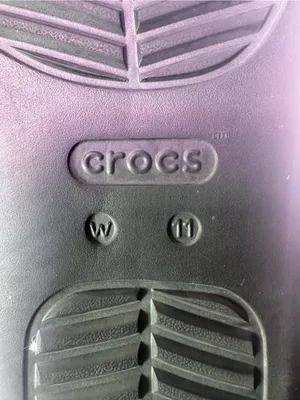 CROCS Black Platform Thong Sandals for Women thumbnail 11