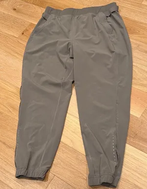 lululemon athletica Greige Track‎ Pants size 10 women thumbnail 1