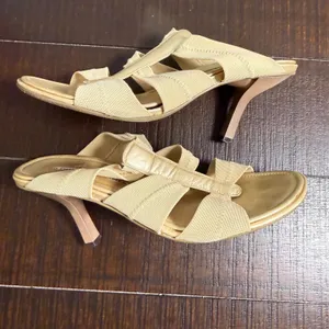 Donald J Pliner Womens 7.5 M Nude Gold Strappy Kitten Heel Sandals Mules Spain thumbnail 6