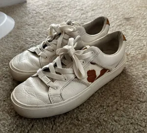 UGG Sneakers thumbnail 1
