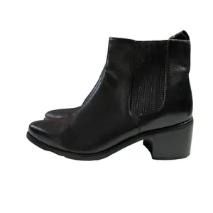 BLONDO Elvina Waterproof Leather Block Heel Ankle Boots Size 6.5M Outdoors thumbnail 4