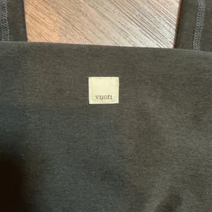 Vuori Daily Legging Black High Rise Drawstring Pocket VW444 Small Activewear thumbnail 4