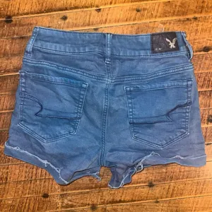American Eagle hi-rise shortie 0 cutoff blue shorts thumbnail 4