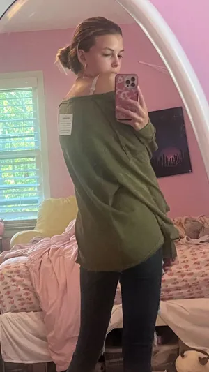 New In- green sweatshirt/ sweater thumbnail 2