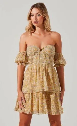 ASTR The Label Women’s Off Shoulder Two Tier Yellow Floral Mini Dress Medium thumbnail 1